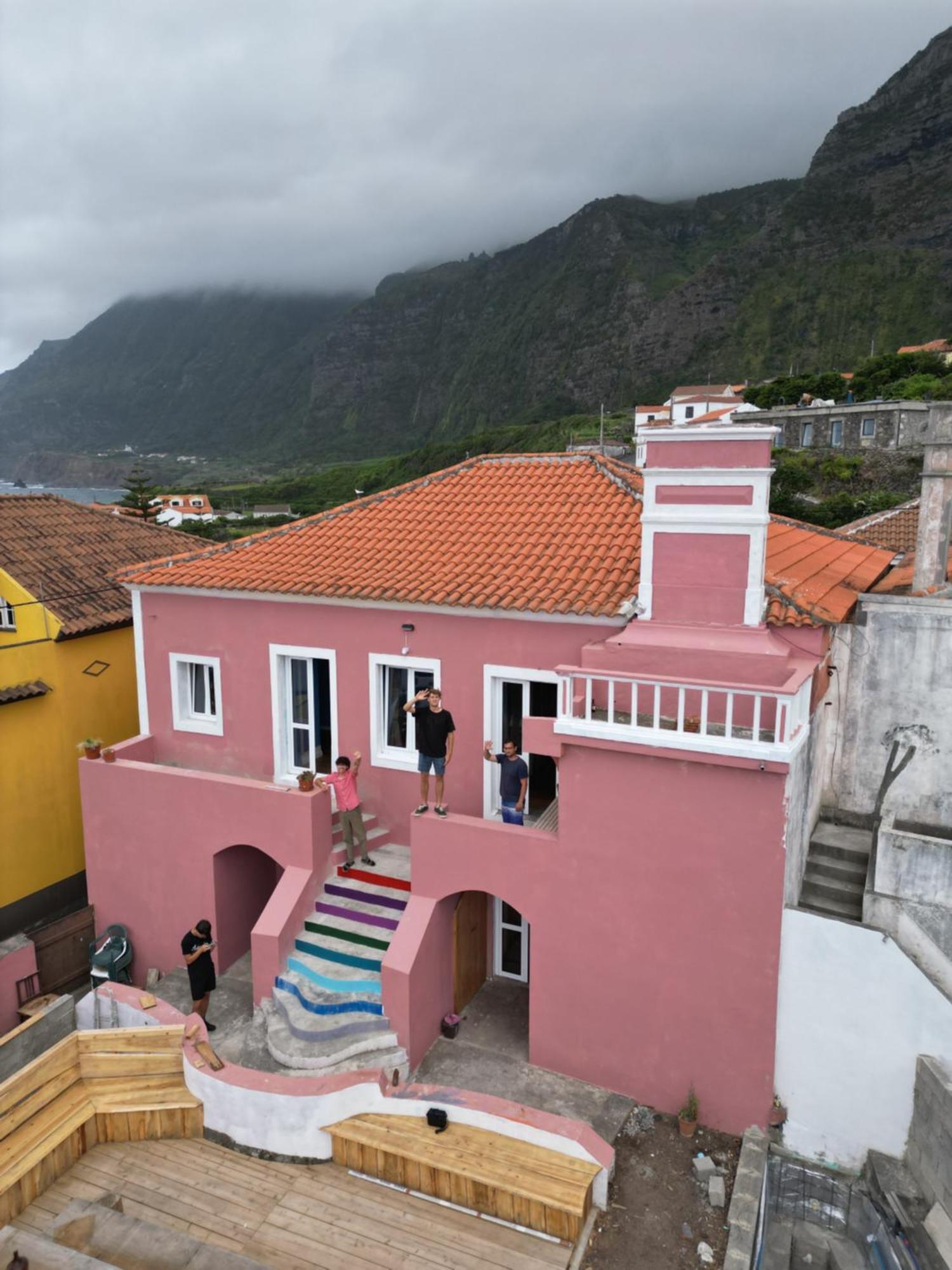 Ostello The Pink House Faja Grande Esterno foto